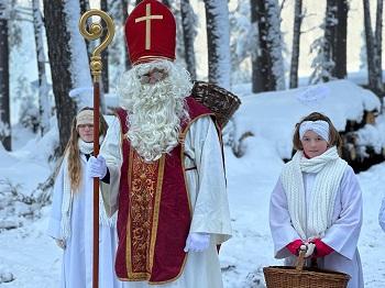 Nikolaus im Wald