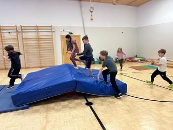 Hopsi Hopper und die Dinosaurier